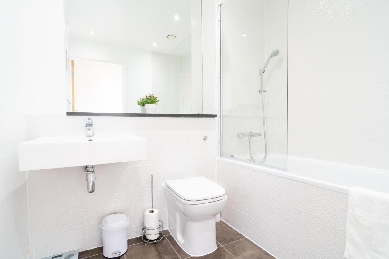 ⭑ Modern Town Centre Apartment ⭑ Борнмут Экстерьер фото