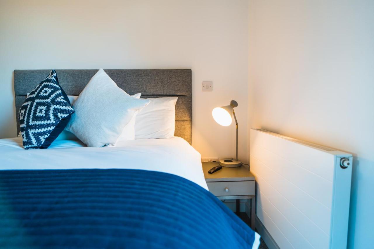 ⭑ Modern Town Centre Apartment ⭑ Борнмут Экстерьер фото